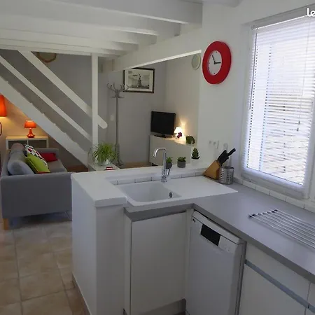 Gite Duplex Dans Le Luberon Au Milieu Des Vignes Et Des Pins